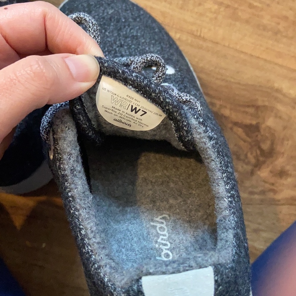 NWOT Allbirds wool sneakers - Picture 3 of 3